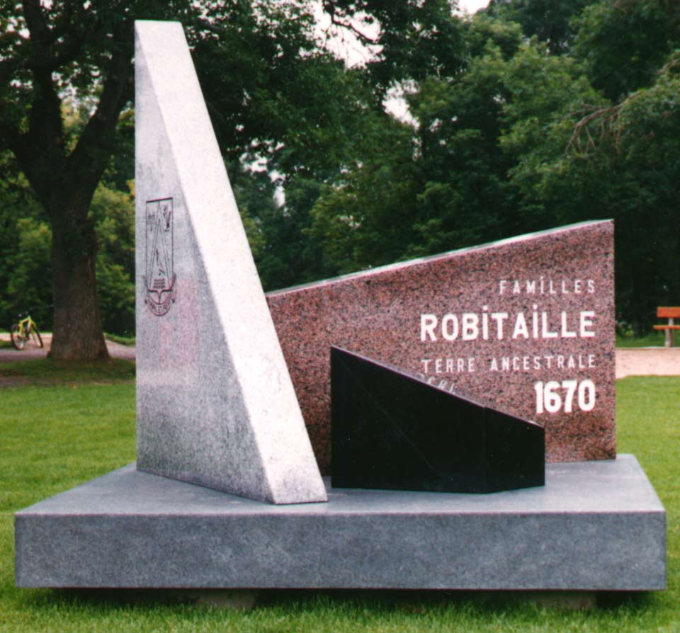 Monument commémoratif érigé au Parc Robitaille